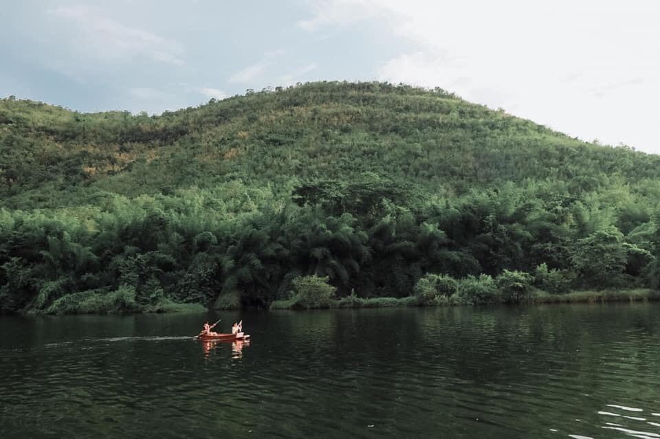 บ้านใจรัก รีสอร์ท กาญจนบุรี วิวสวยๆแม่น้ำและขุนเขา