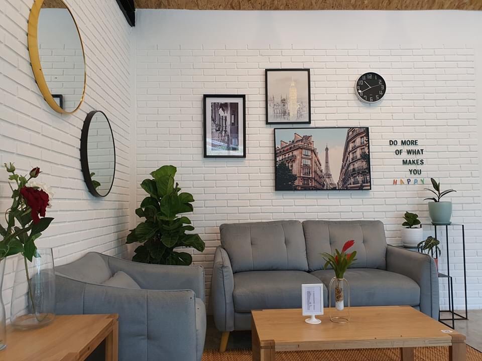 บั้งไฟคาเฟ่ (Bangfai Cafe’ & Restaurant) คาเฟ่อบอุ่น นั่งสบาย