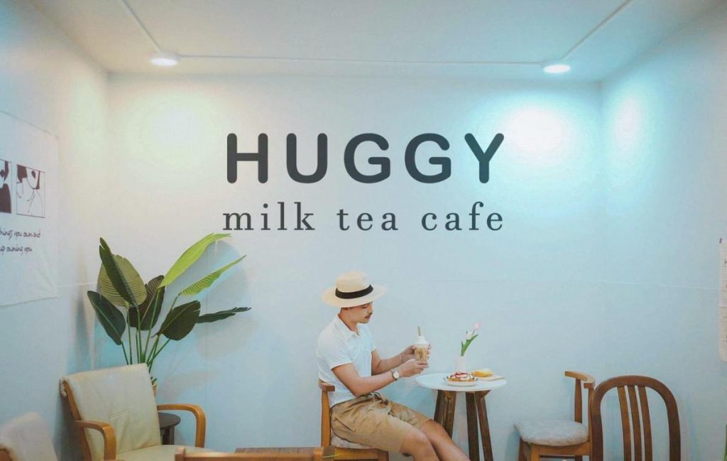 คาเฟ่บรรยากาศดีที่พัทลุง HUGGY milk tea cafe เป็นอีกคาเฟ่ชา ที่ได้นั่งชมบรรยากาศดี 